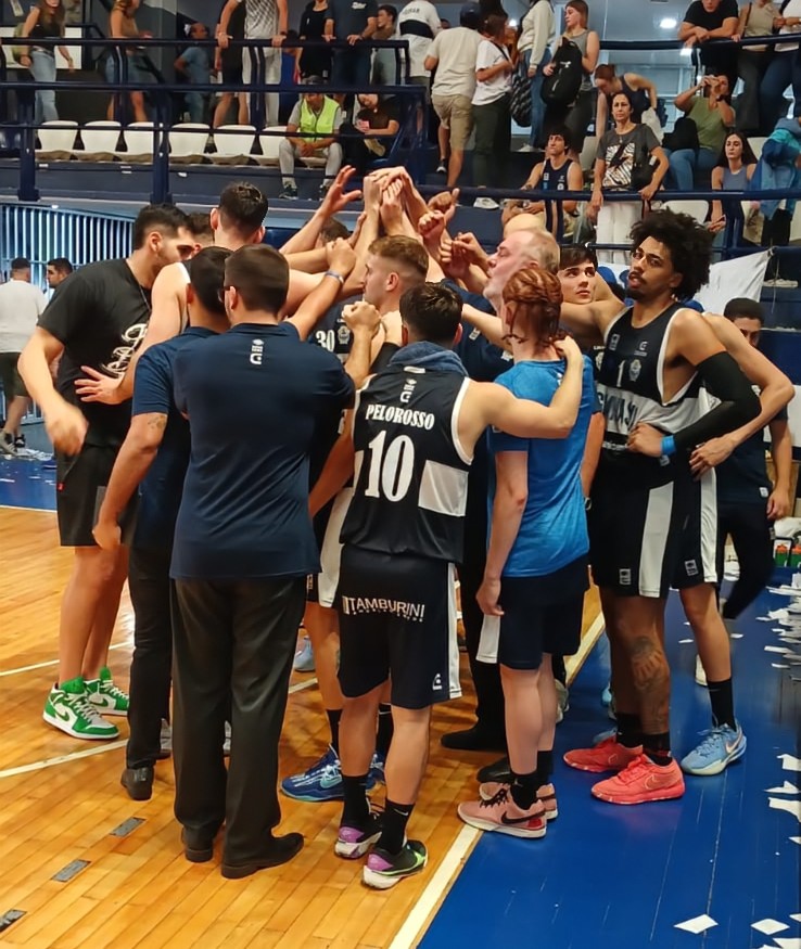 El aullido del Lobo acobardó a los Guerreros y habrá tercer juego