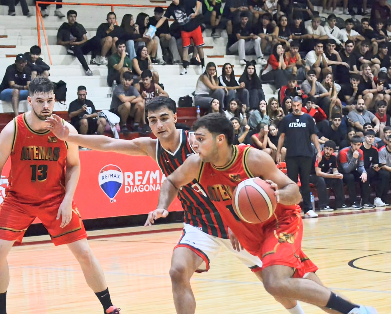 El Rojo se meti&oacute; en la cueva y se llev&oacute; el primer cl&aacute;sico del a&ntilde;o