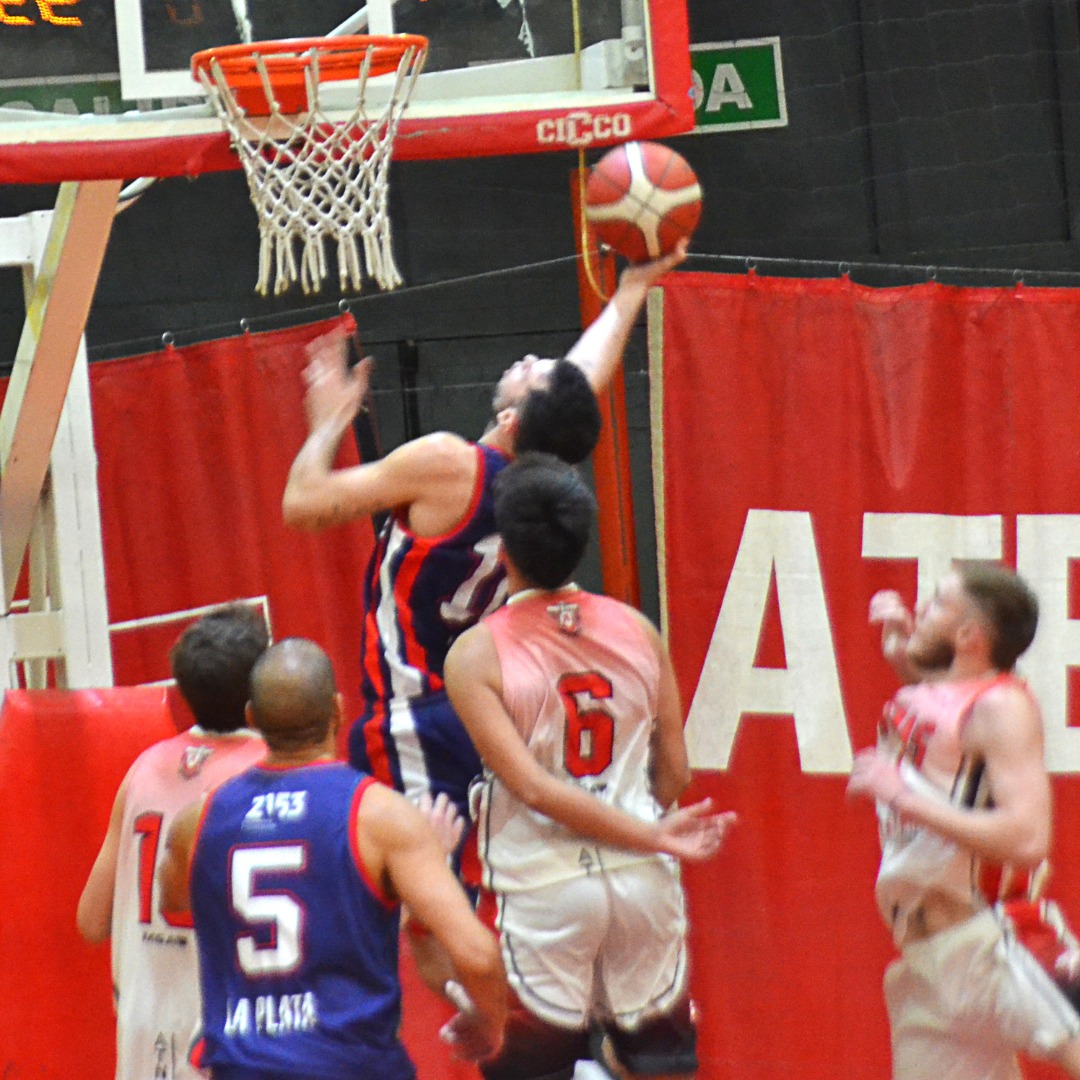 Platense derrotó al Griego en suplementario