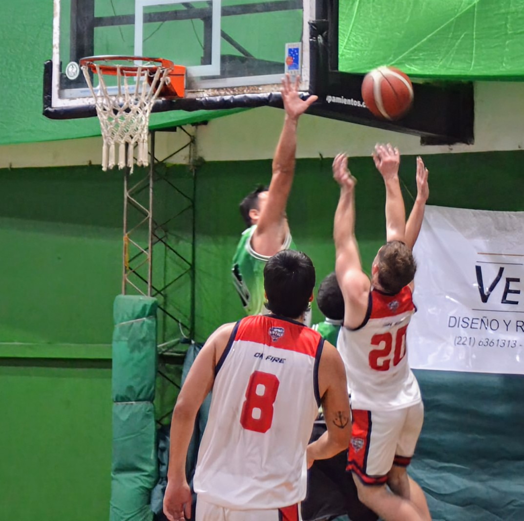 El sabalero se quedó con el clásico ante Astillero en el Fragata Libertad