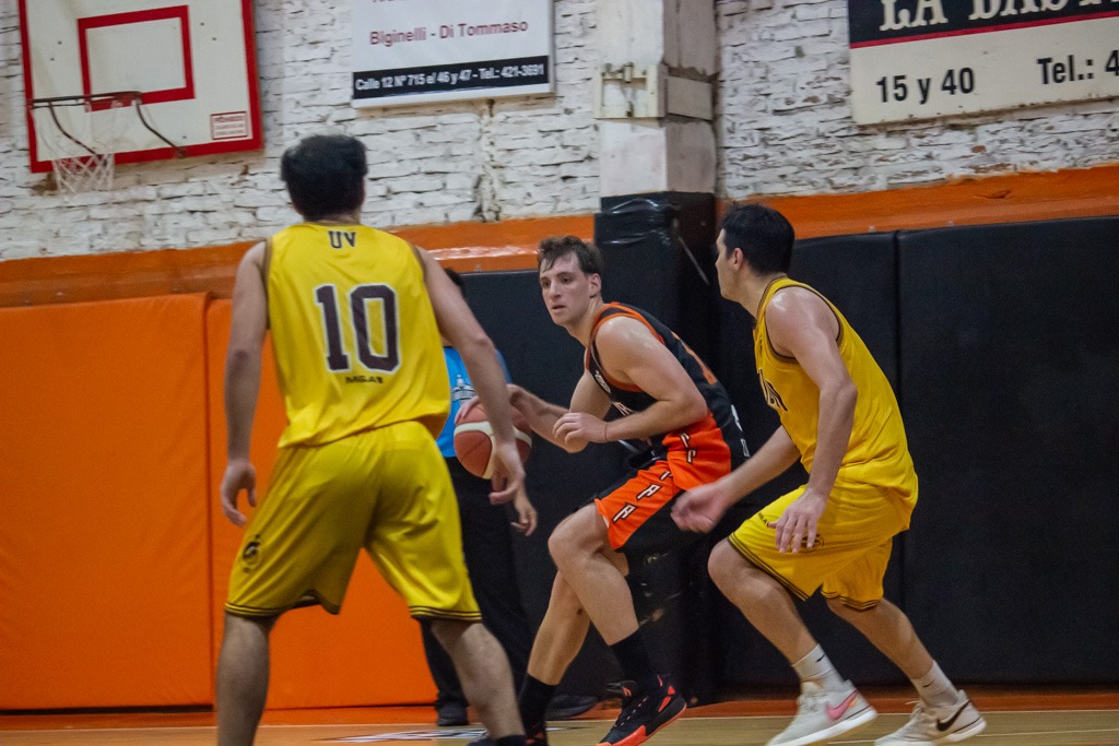 Reconquista derrotó a Unión vecinal y  plantó bandera en la punta 