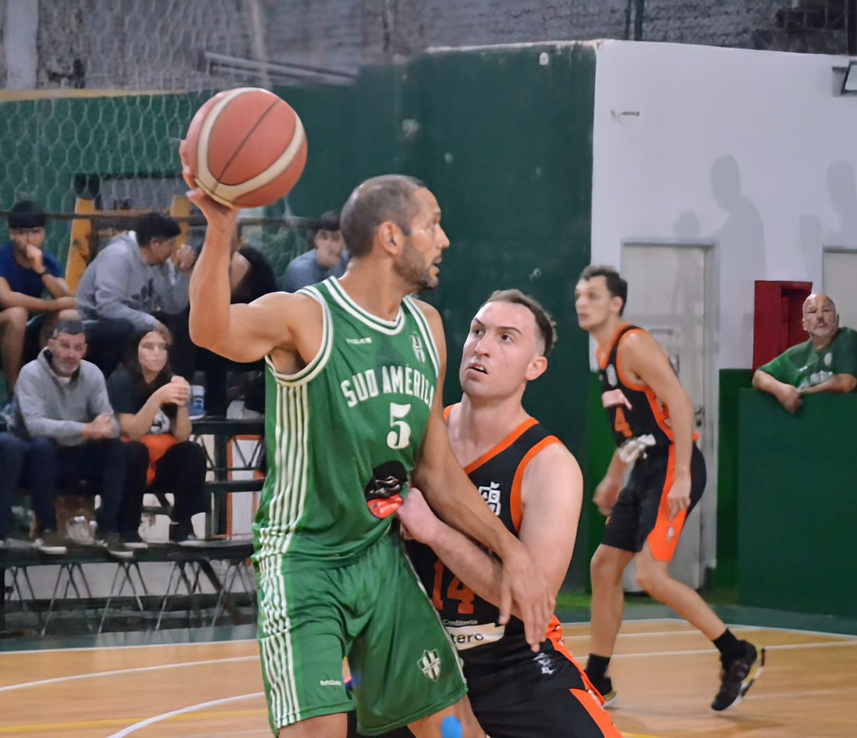 El Suda aprovechó su localía y venció a la R