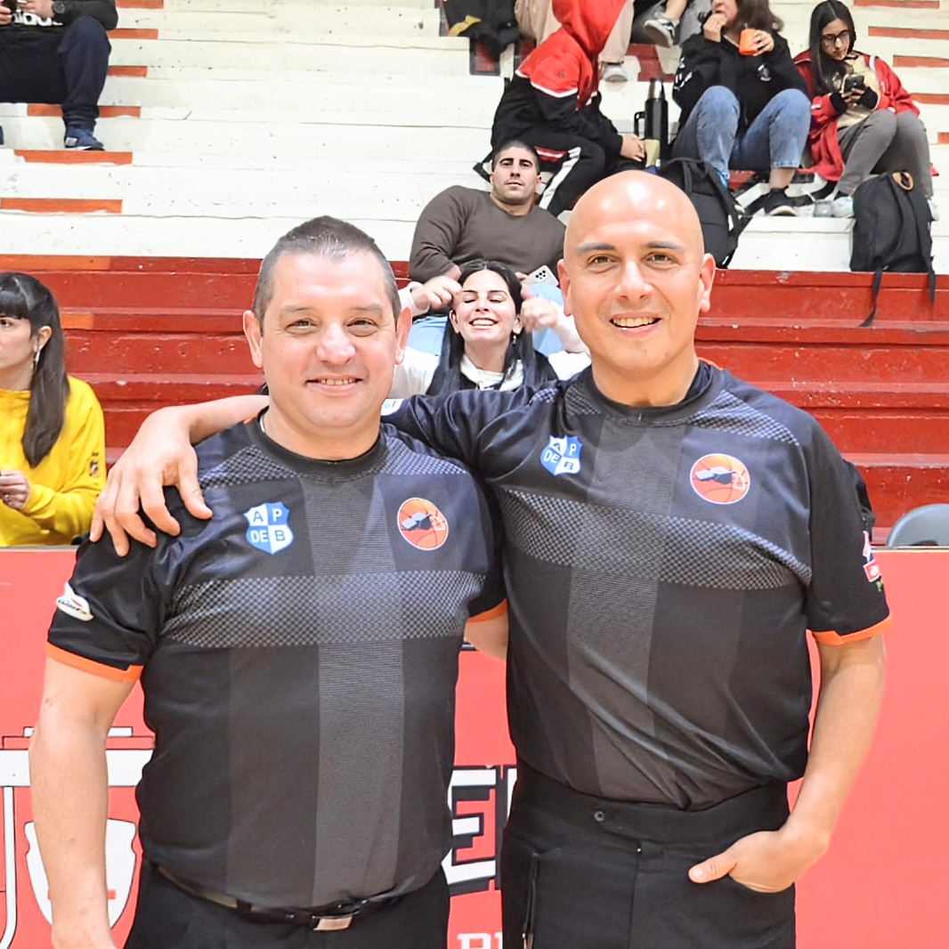 Ahí viene el avión. Tatuuuuuuu