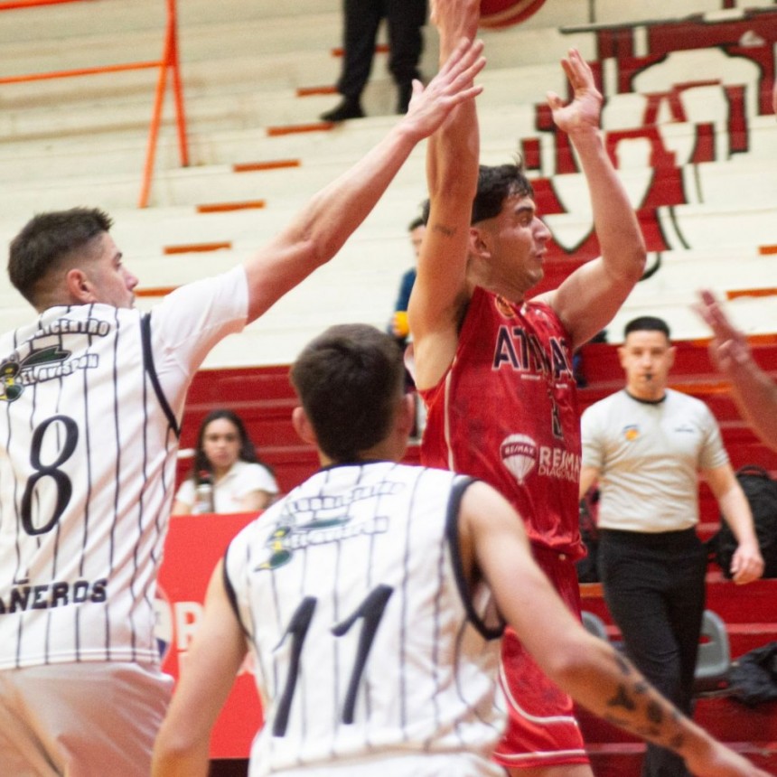 El Griego derrotó a La Emilia y es puntero en su zona