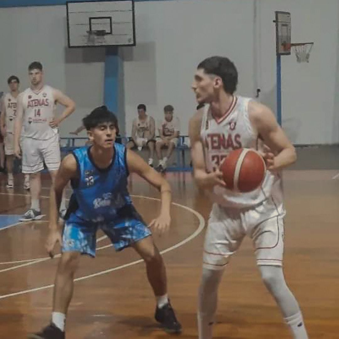 Atenas cosechó otra victoria en la ruta