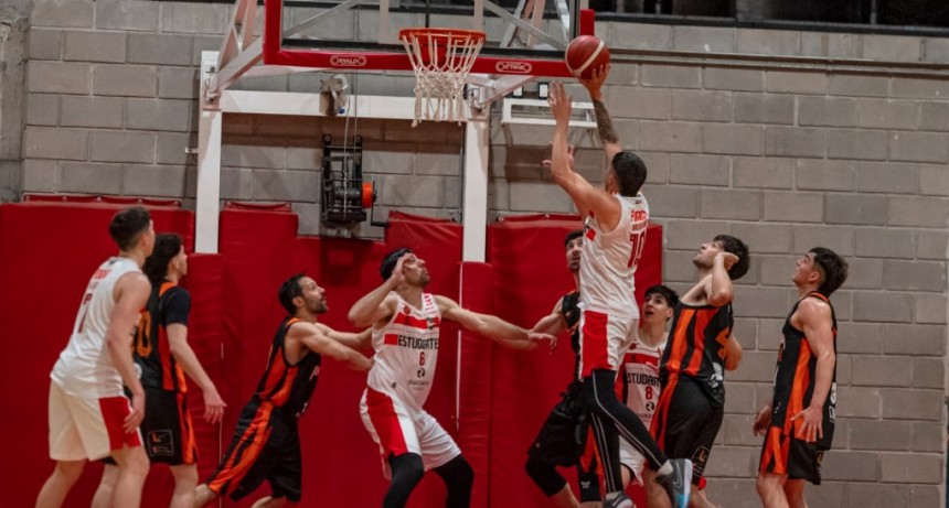 Estudiantes lo cerró con autoridad y derrotó a  Reconquista