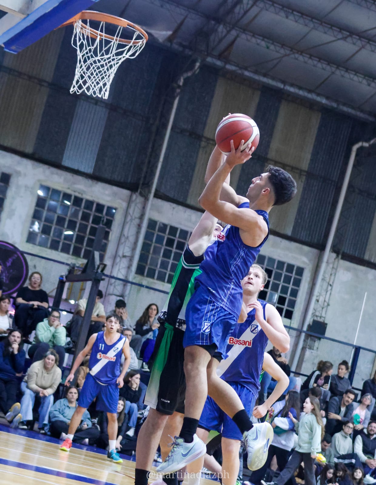 Meridiano coronó su gran campaña tras vencer a Astillero